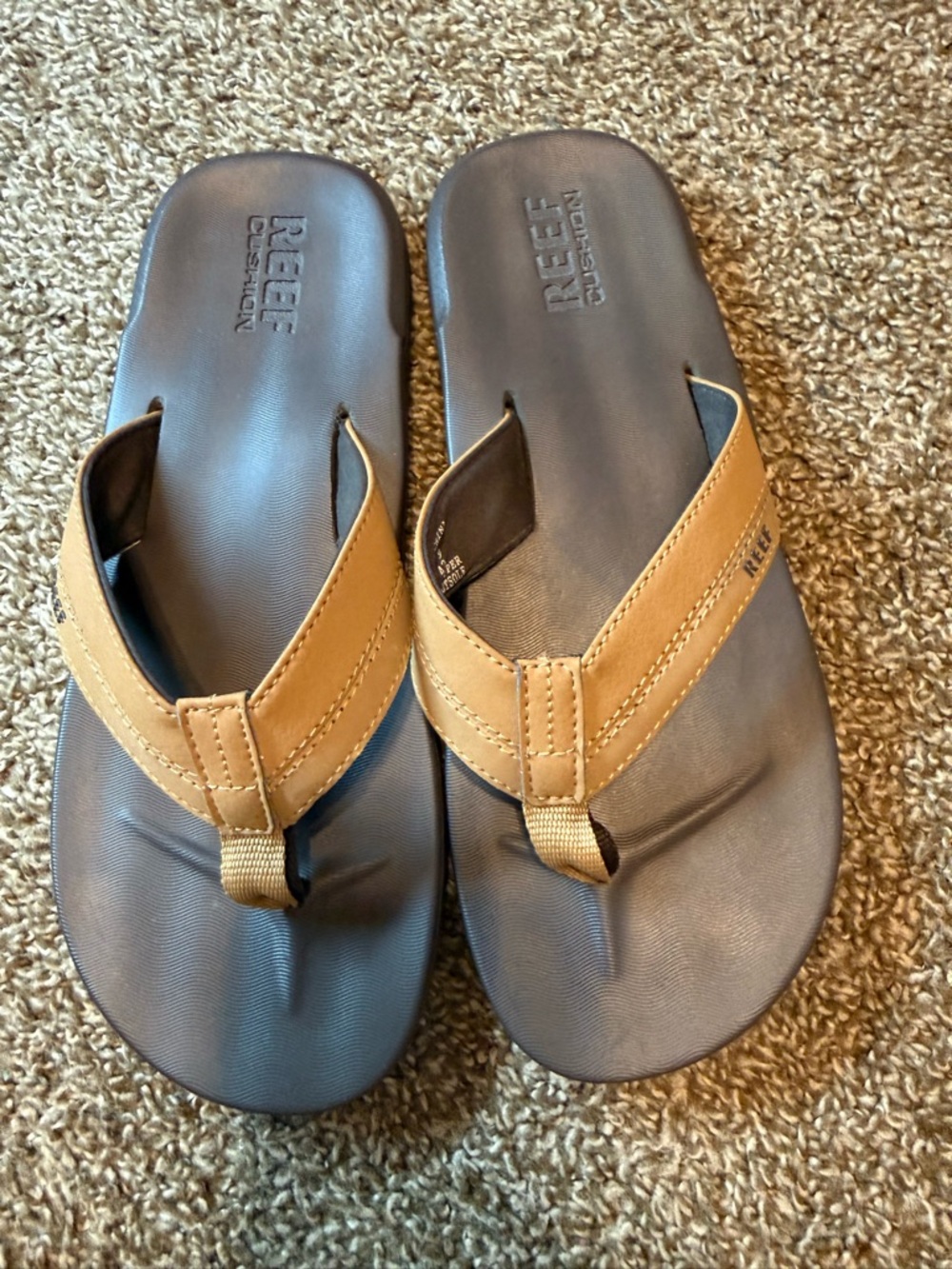 Reef Cushion Men’s 9Tan Strap Navy Footbed Flip Flops